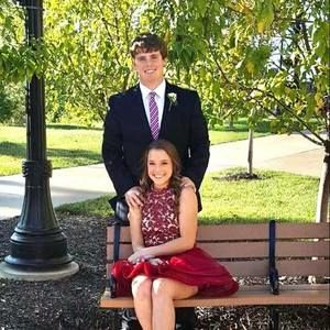 Meet your Posher, Katelyn